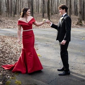 Prom Dress worn for a total of 4 hours! Tarik Ediz designer